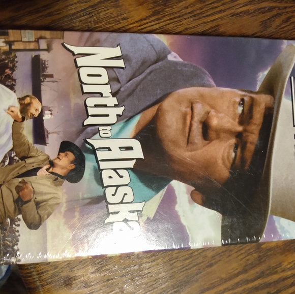 Sealed VHS movie,"North to Alaska", with John Wayne. - Picture 3 of 3